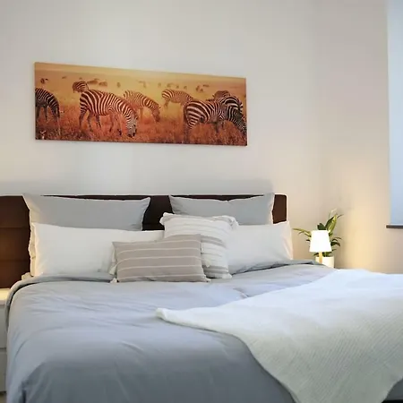 Apartament Lux 90m2 - 2 Kingsize Beds - Center - Netflix - 2min To Train - Excellent View