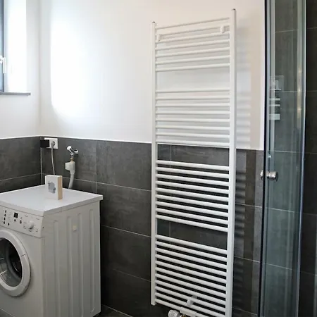 Lux 90m2 - 2 Kingsize Beds - Center - Netflix - 2min To Train - Excellent View *