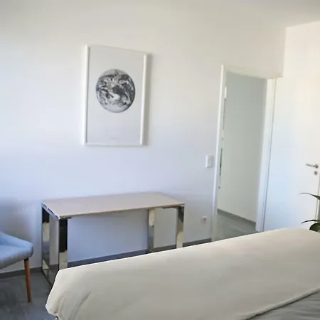 Apartament Lux 90m2 - 2 Kingsize Beds - Center - Netflix - 2min To Train - Excellent View